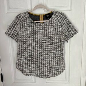 W5 Black and White Boxy Short Sleeve Blouse With Zip Back Detail, Women’s Medium